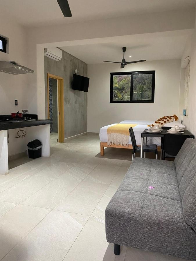 Hotel Kavali à Los Ayala Extérieur photo