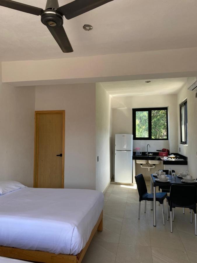 Hotel Kavali à Los Ayala Extérieur photo