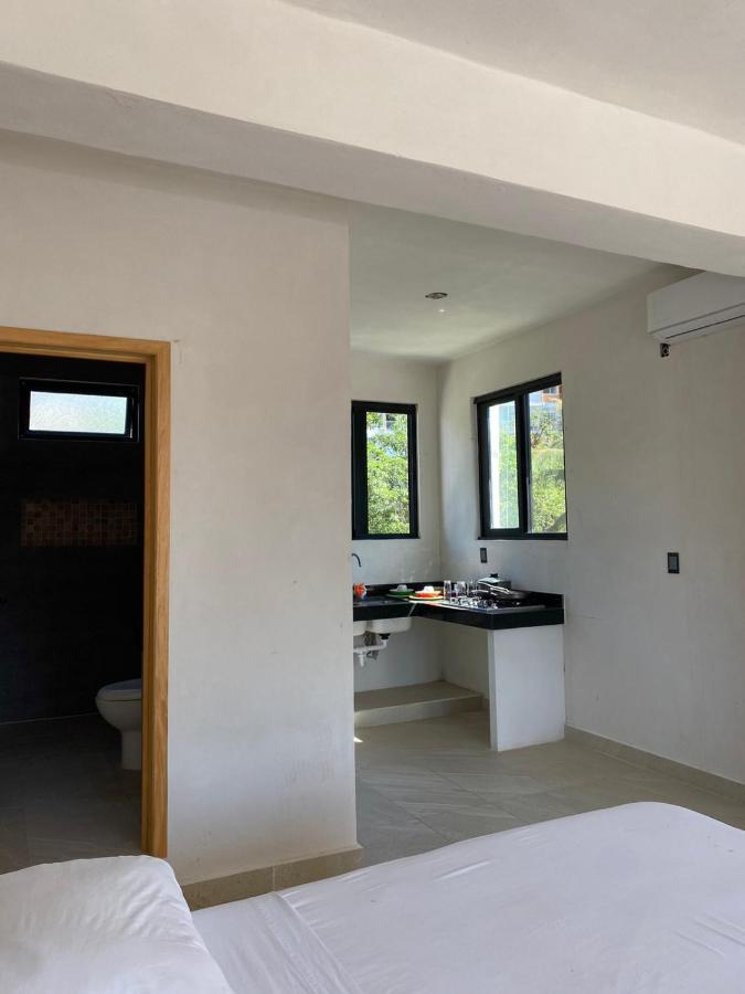 Hotel Kavali à Los Ayala Extérieur photo