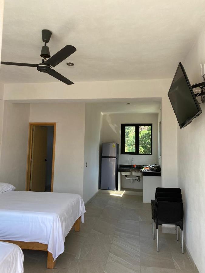 Hotel Kavali à Los Ayala Extérieur photo