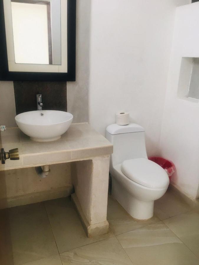 Hotel Kavali à Los Ayala Extérieur photo
