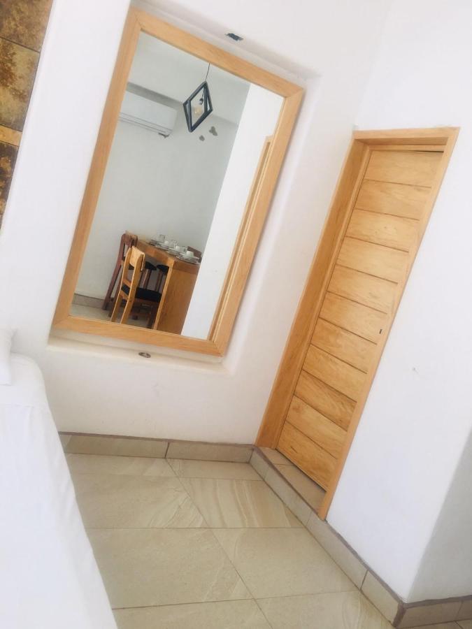 Hotel Kavali à Los Ayala Extérieur photo